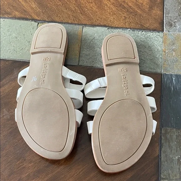 Indigo Women's White Strappy Sandals - Picture 3 of 5